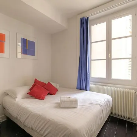 Studio Fonctionnel Et Renove, Berges Du Rhone Apartment